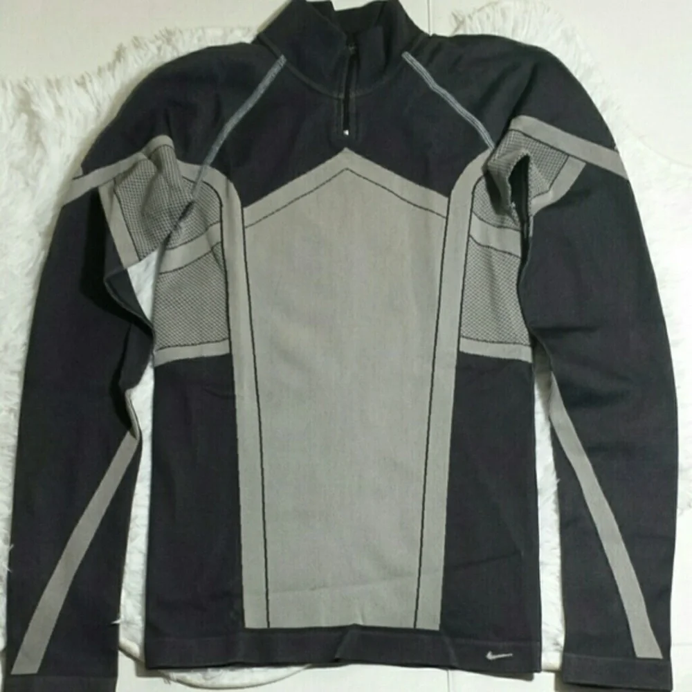 Nike Dri-Fit Mock Neck Long Sleeve Shirt-Size M